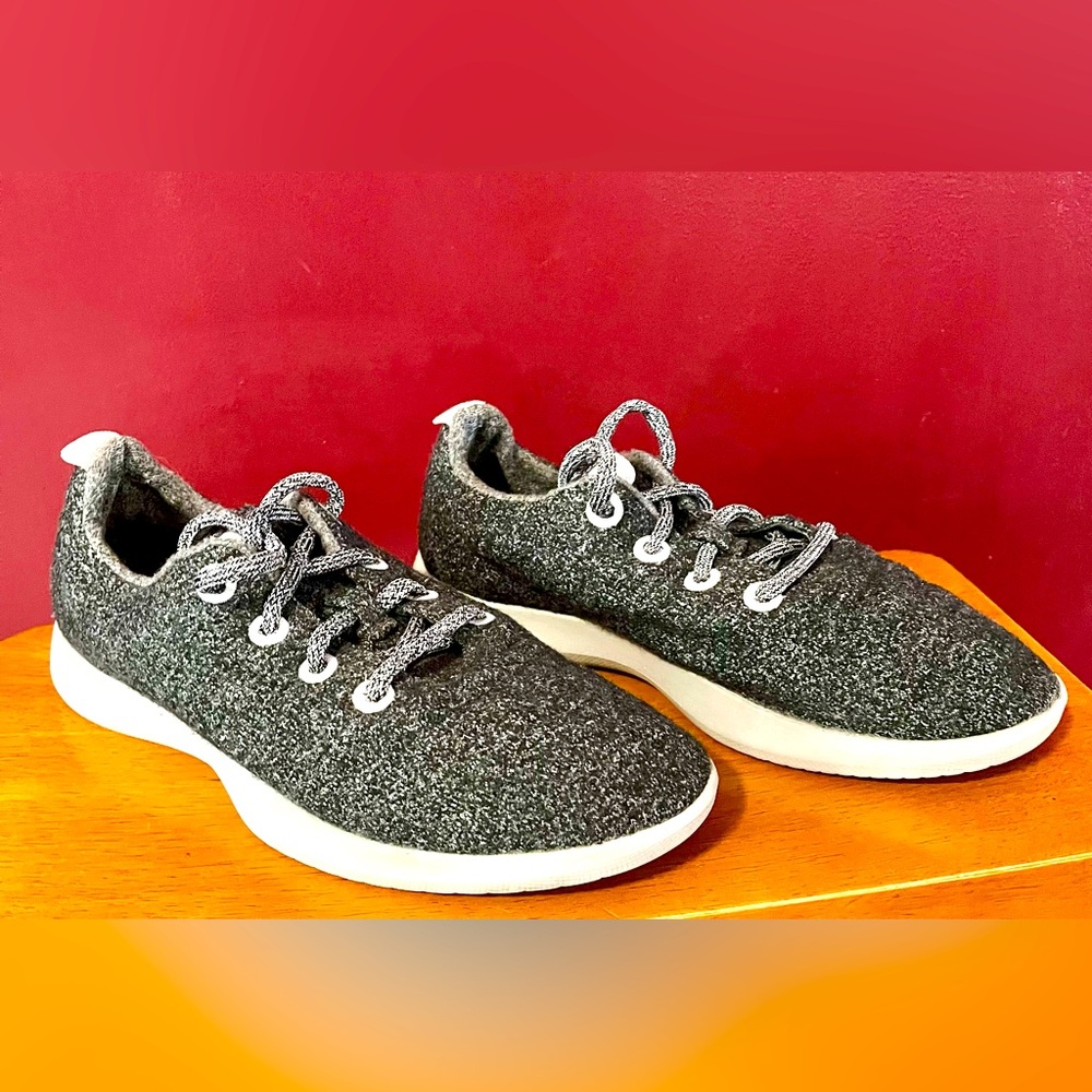 Allbirds Merino Wool Runner Sneakers Size 9 Charcoal Dark Gray Athletic shoes